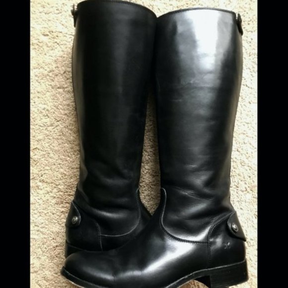 FRYE Melissa Button Back-Zip Boot (7.5)